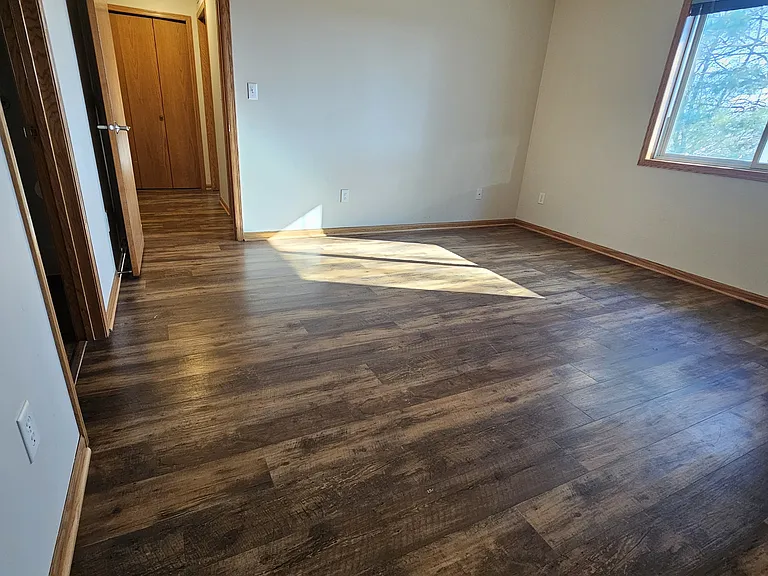 838 3rd St NE — Photo 39