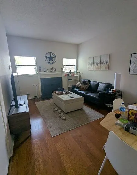 505 Bellevue Pl #7 — Photo 2