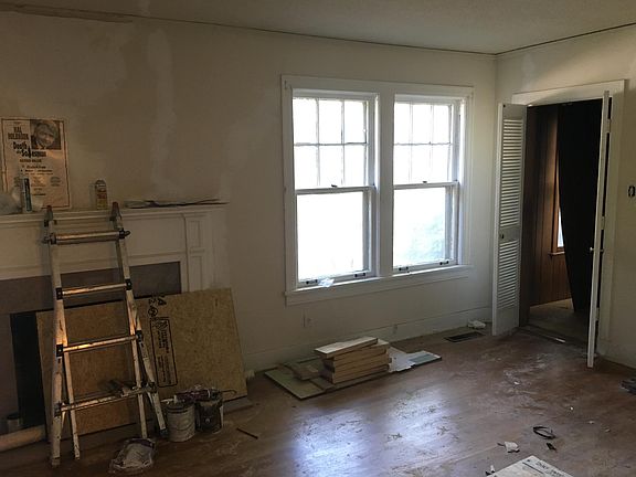 4th image of 1790 Mignon Ave