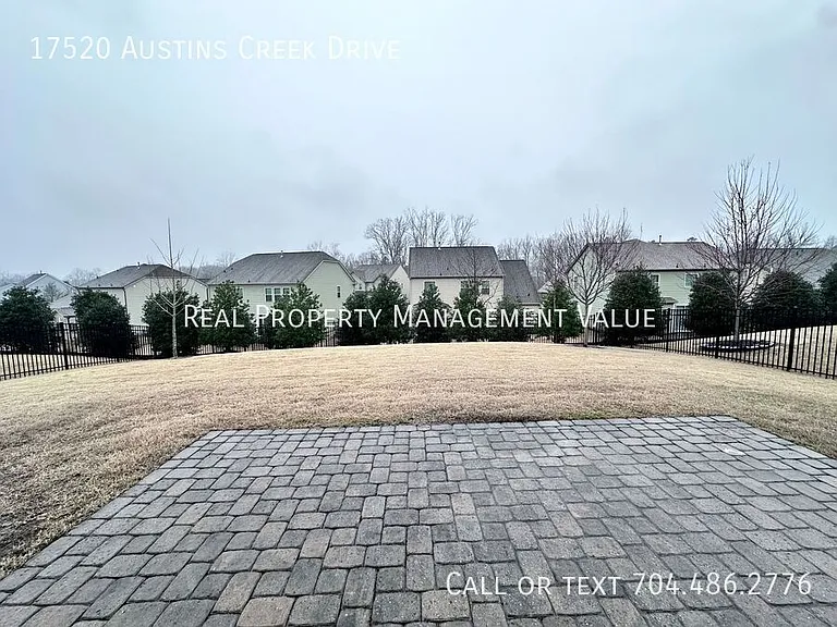 17520 Austins Creek Dr — Photo 31