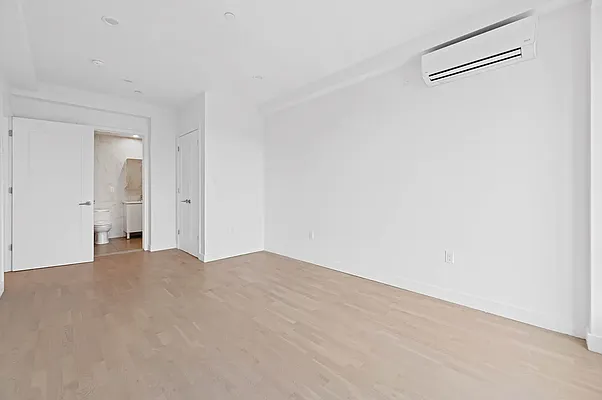 Rented by Living New York | media 26