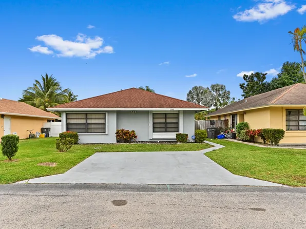 1390 Summit Run Circle, West Palm Beach, FL 33415
