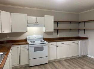 5 Berkley Pl, Savannah, GA 31405