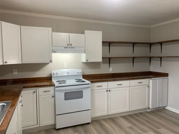 5 Berkley Pl, Savannah, GA 31405