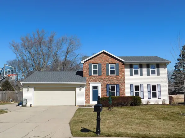 511 Sunrise Ln, Green Bay, WI 54301