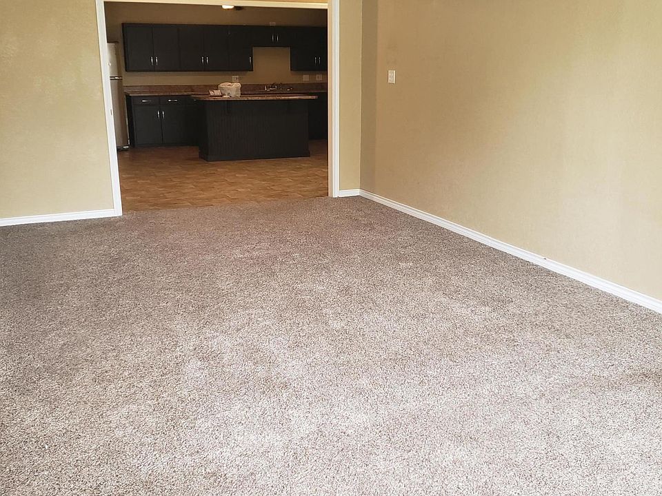 1st image of 205 Estireno St