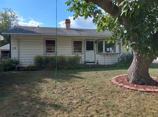 118 S Chestnut Dr, Streamwood, IL