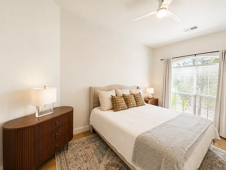 113 Clipper Ct — Photo 10