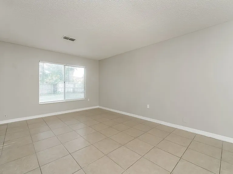1140 Windway Cir — Photo 7