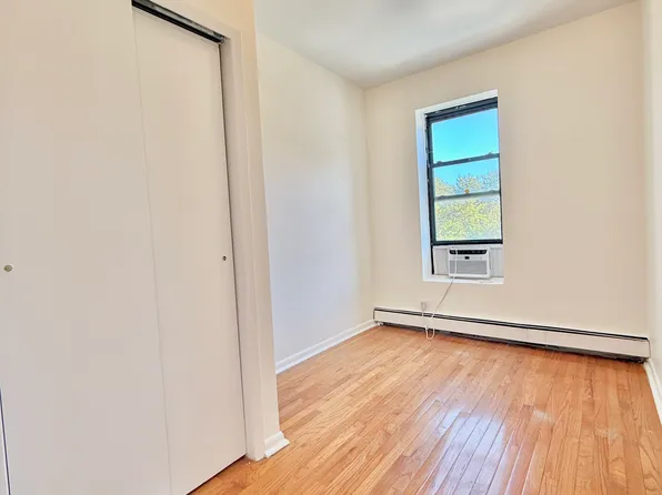 501 West 151st Street image 7 of 10