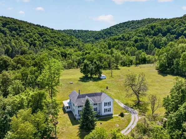 1914 Willowton Rd, Princeton, WV 24739