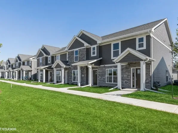 2229 Saint Andrews Dr, North Liberty, IA 52317