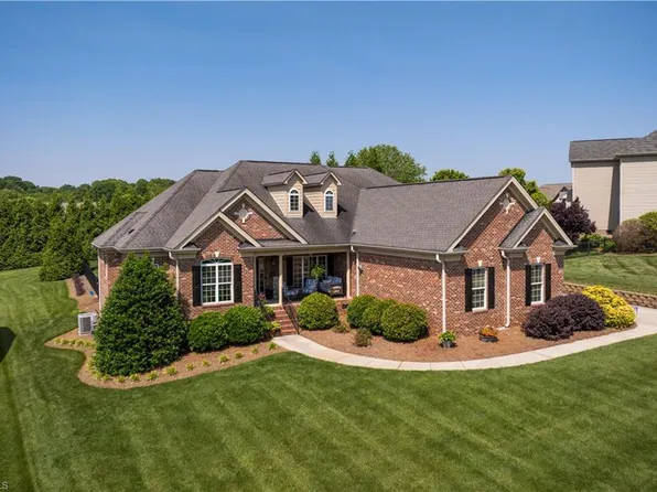 120 Grandworth Way, King, NC 27021