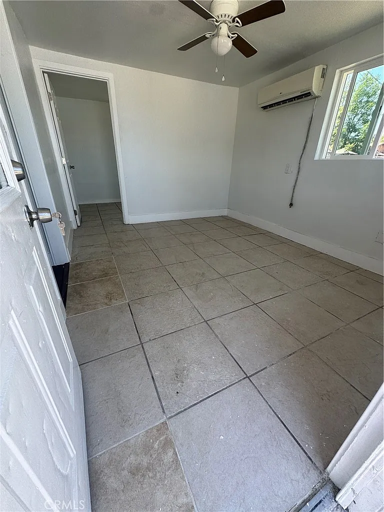 2 bed, 1024 sqft, $2,000 — Photo 4