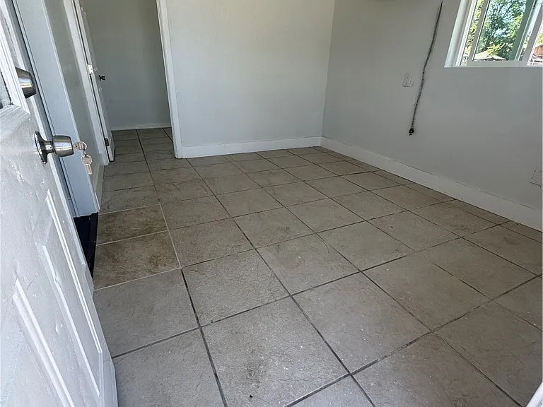 690 N Perris Blvd #C — Photo 4