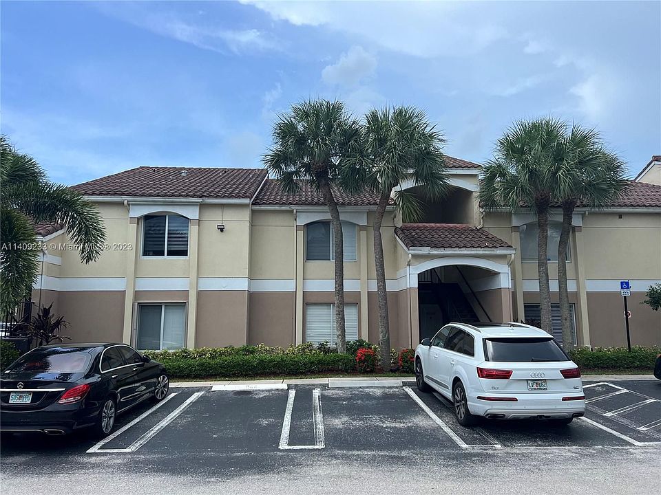 1st image of 815 W Boynton Beach Blvd APT 4103