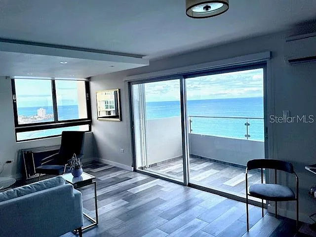 Isla Verde — Photo 7