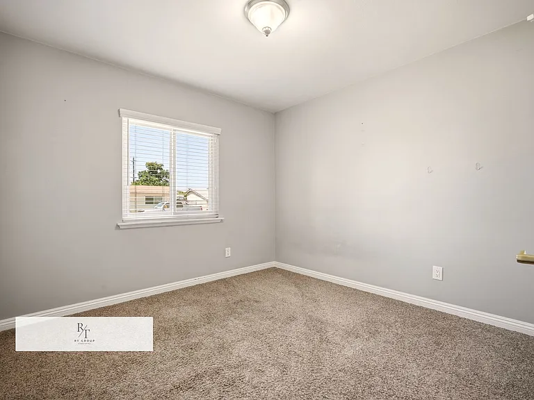 1225 W Glenmere St — Photo 11
