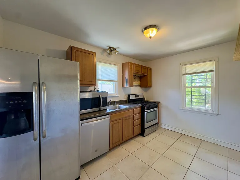 7906 Hillendale Rd — Photo 9
