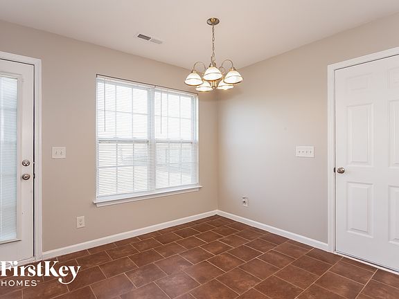4th image of 3106 Quail Oaks Dr