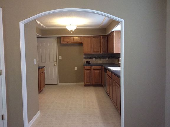 Arched doorway dining room