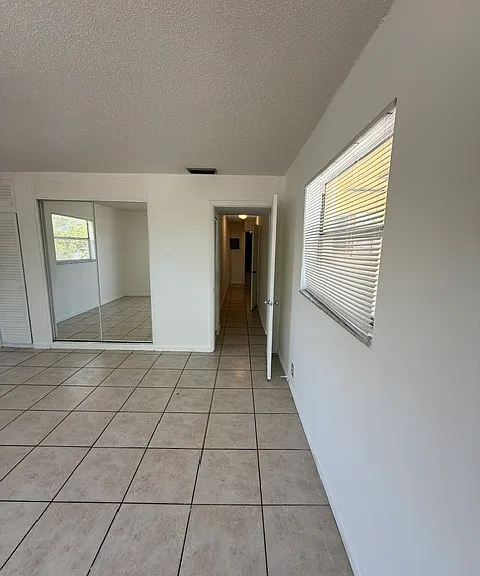 1020 N 18th Ct #201 — Photo 28
