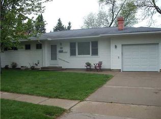 2360 Northview Dr, Marion, IA 52302