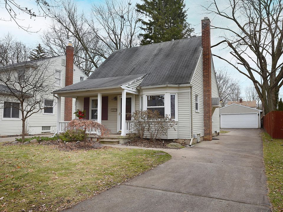 1st image of 629 S Alexander Ave