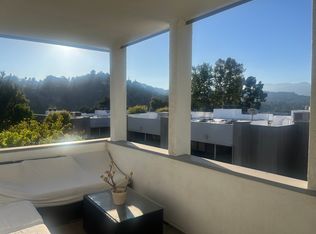 190 Arroyo Ter APT 305, Pasadena, CA 91103