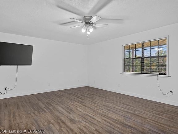 3rd image of 106930 S 4578th Rd