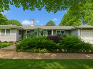 61 Pennsylvania Ave, Medford, NY 11763
