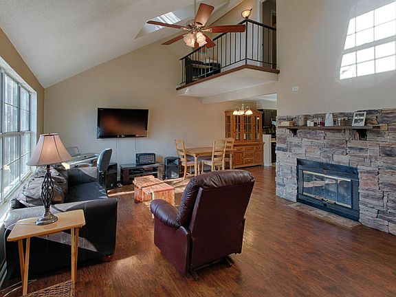 2nd image of 804 Olde Pioneer Trl APT 143