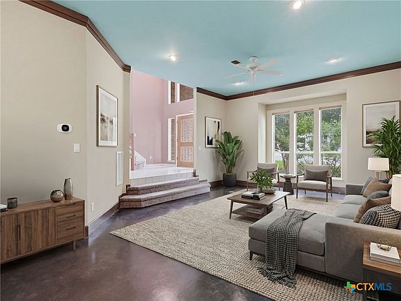 4th image of 968 Queens Dr