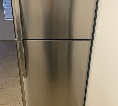 3rd image of 1224 S Smith Rd APT A