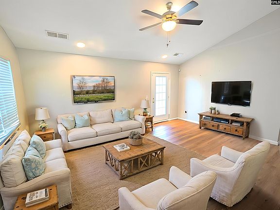 4th image of 135 Savannah Hills Dr