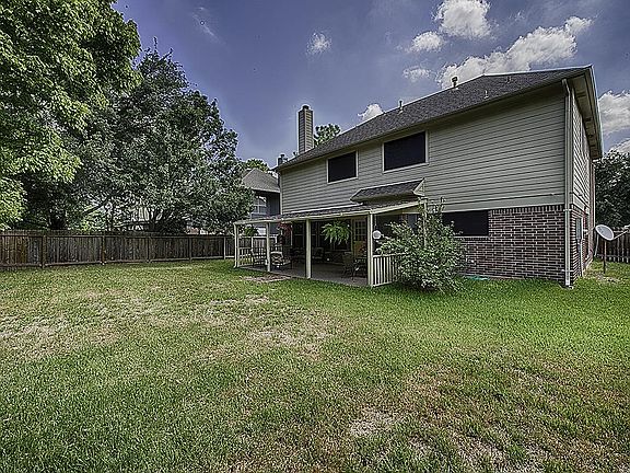 5th image of 10827 Ryan Oaks Dr