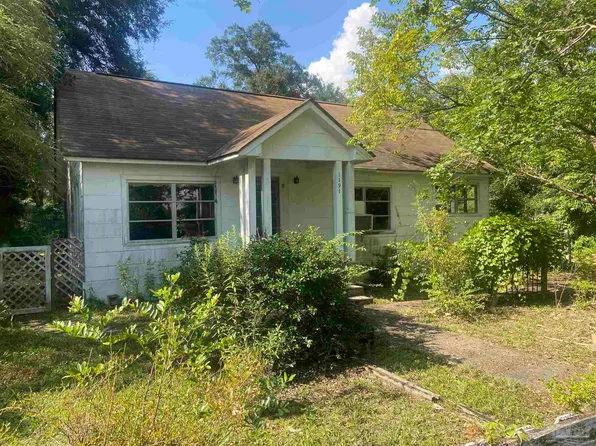 1191 Twin Bridges Rd, Flomaton, AL 36441