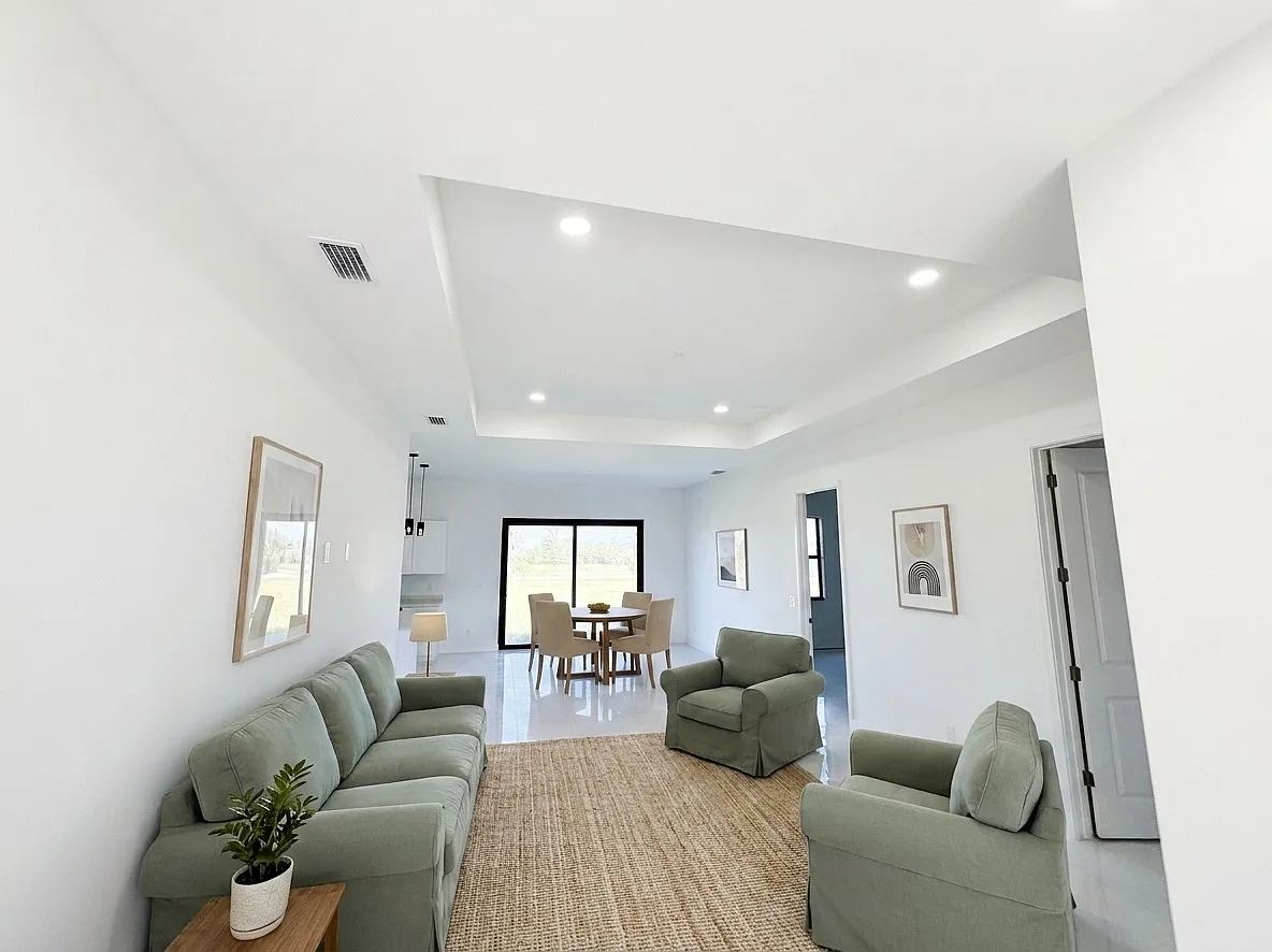 3032 Northwest 41st Avenue - 1 — Photo 2