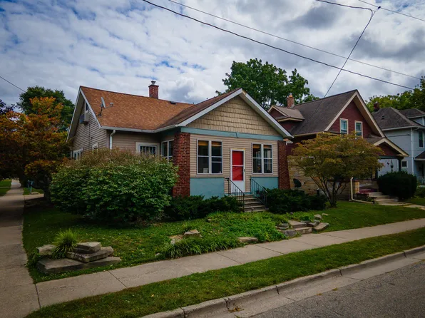 564 Garfield Ave NW, Grand Rapids, MI 49504