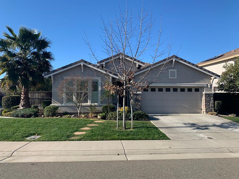2nd image of 1363 Regent Cir