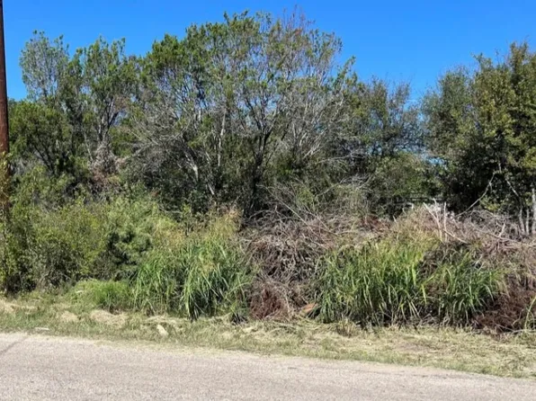 3214 Hilltop Rd, Granbury, TX 76048