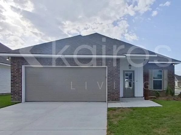 207 Teddy Ln, Lafayette, LA 70507