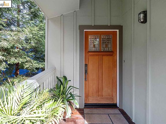 3rd image of 6164 Bullard Dr