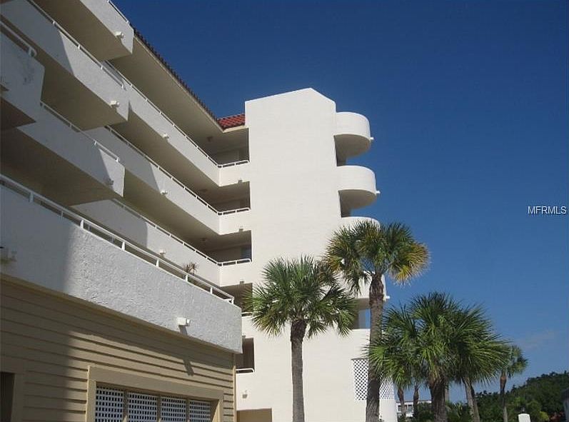 1st image of 550 Flamingo Dr Unit 105