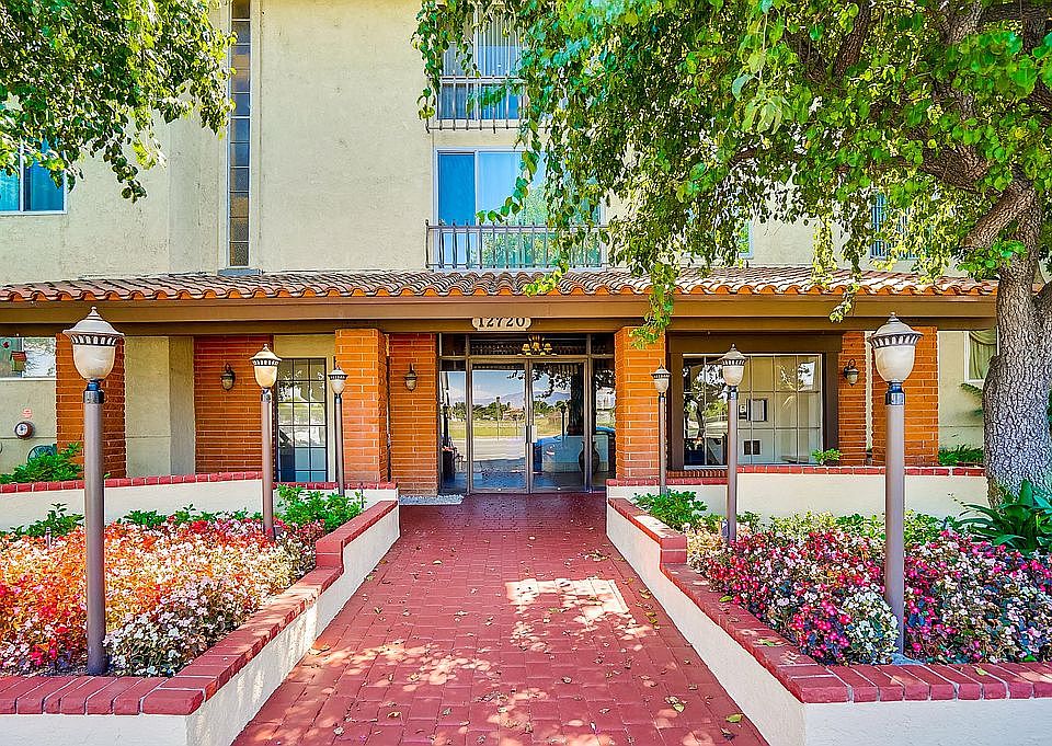 1st image of 12720 Burbank Blvd Unit 203