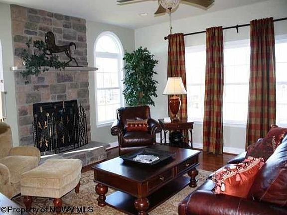 3rd image of 115 S Harwich Dr