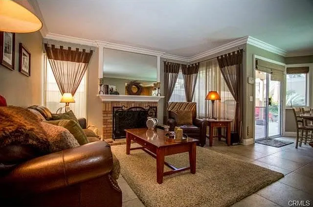 26441 Mikanos Dr — Photo 8
