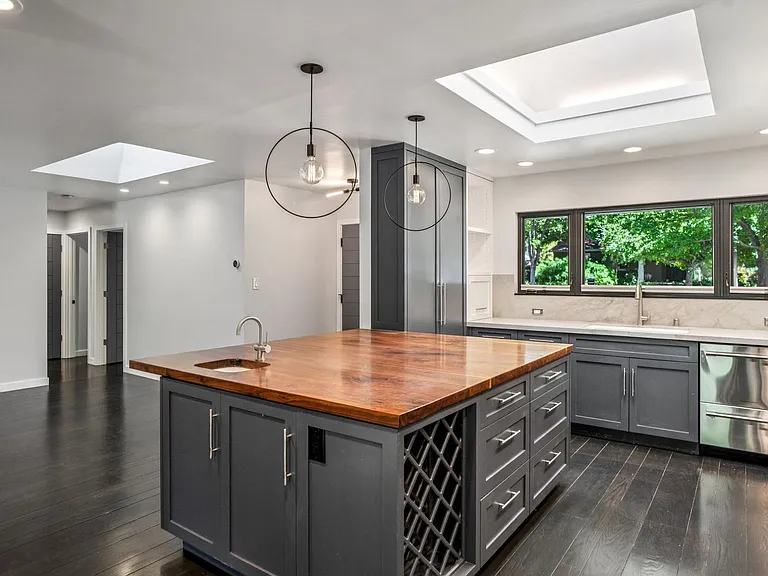 175 E Creek Dr — Photo 10