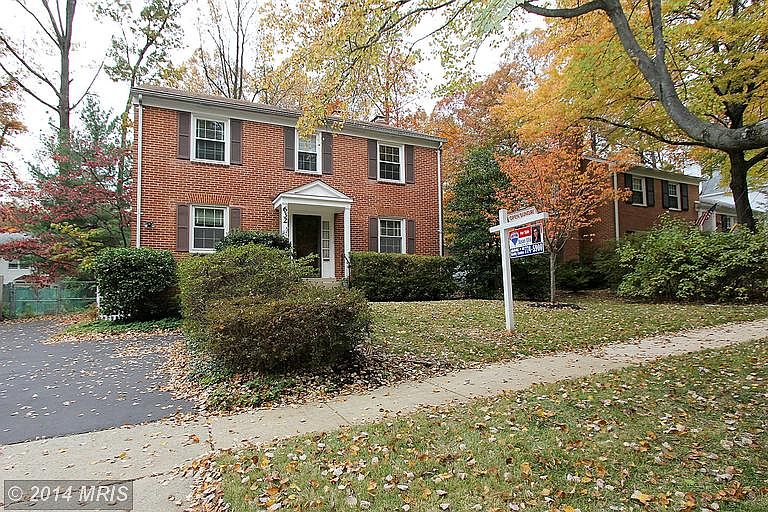 1st image of 632 Crocus Dr