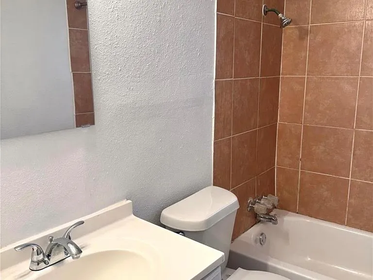 5412 Market St #3 — Photo 9